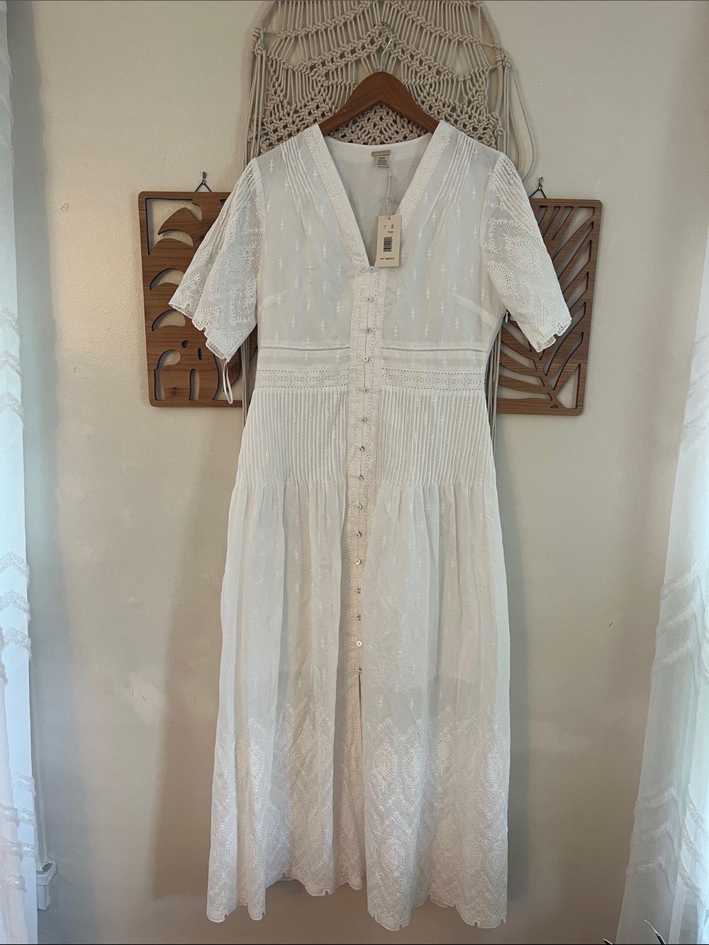 NWT Magaschoni White Linen Eyelet Short Sleeve Button-Front Maxi Dress Medium